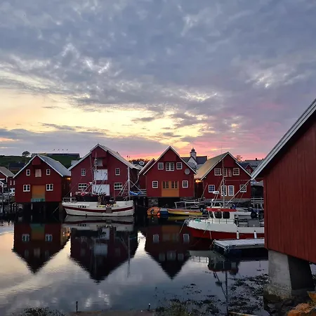 Rorbu I Bud Havn Extérieur photo