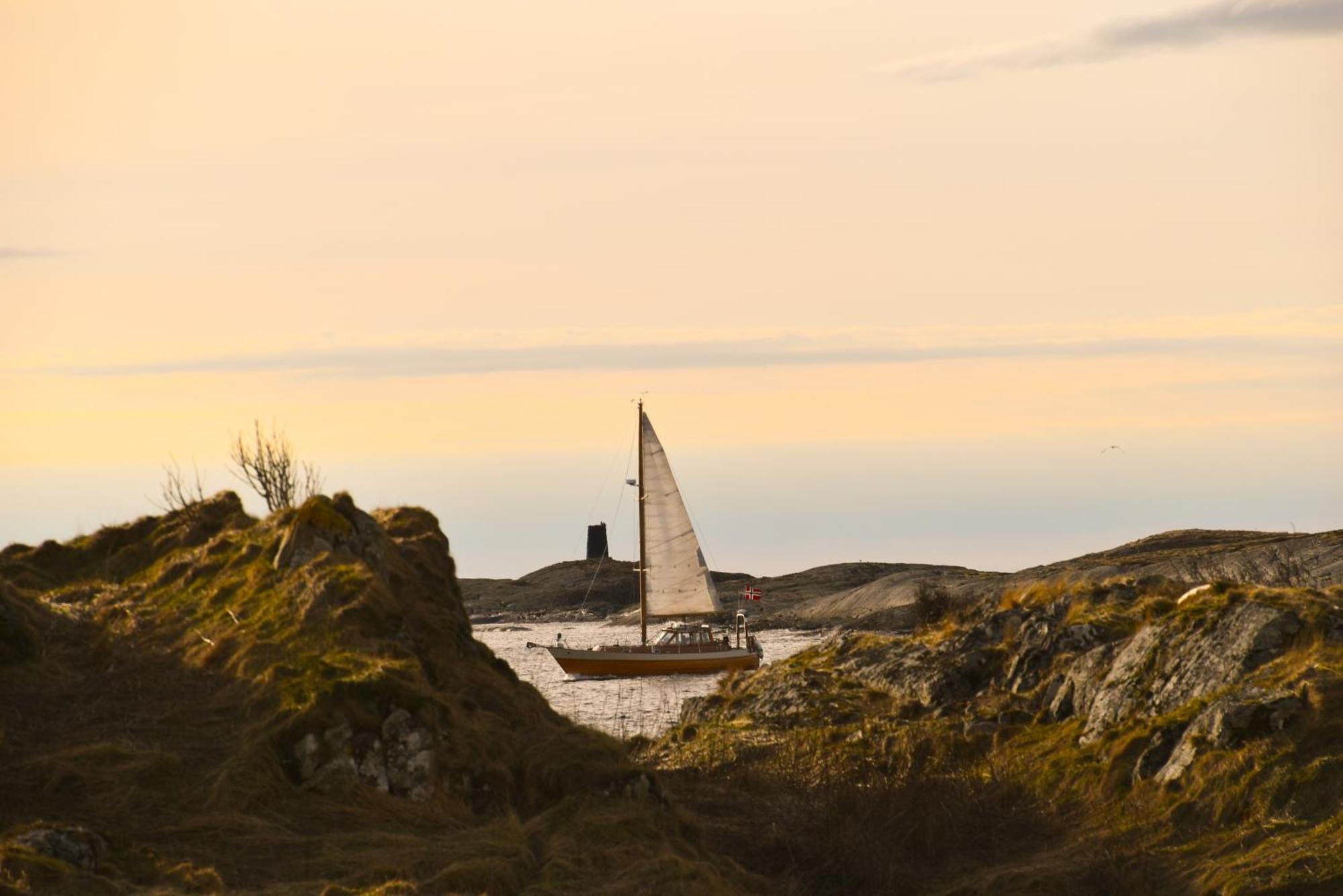 Rorbu I Havn Bud