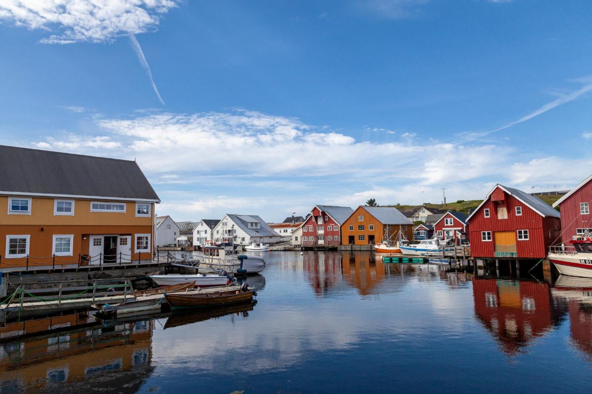 Holiday home Rorbu I Havn Bud